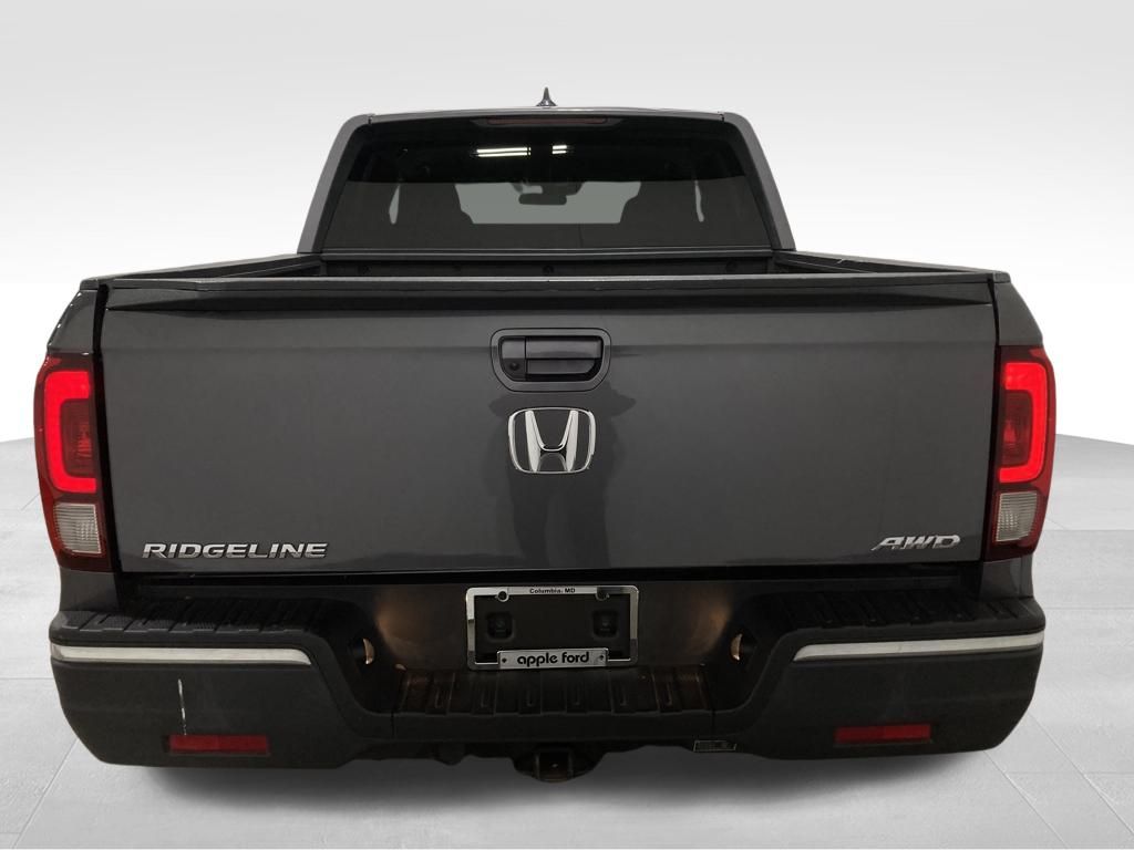 2020 Honda Ridgeline Sport photo 4