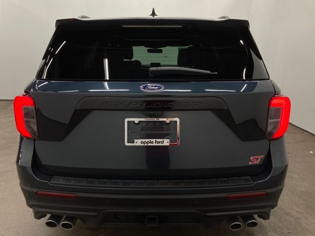 2023 Ford Explorer ST photo 3