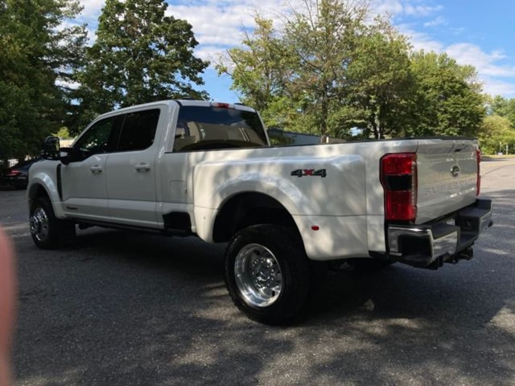 Certified 2025 Ford F-450SD Lariat Truck