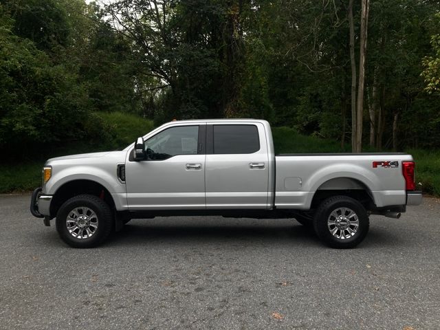 2017 Ford F-250 XLT photo 2