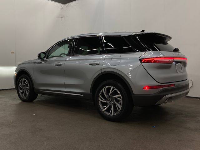 2023 Lincoln Corsair Standard photo 3