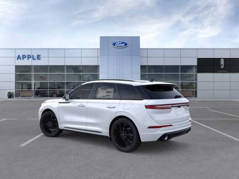 2026 Lincoln Corsair Reserve photo 4