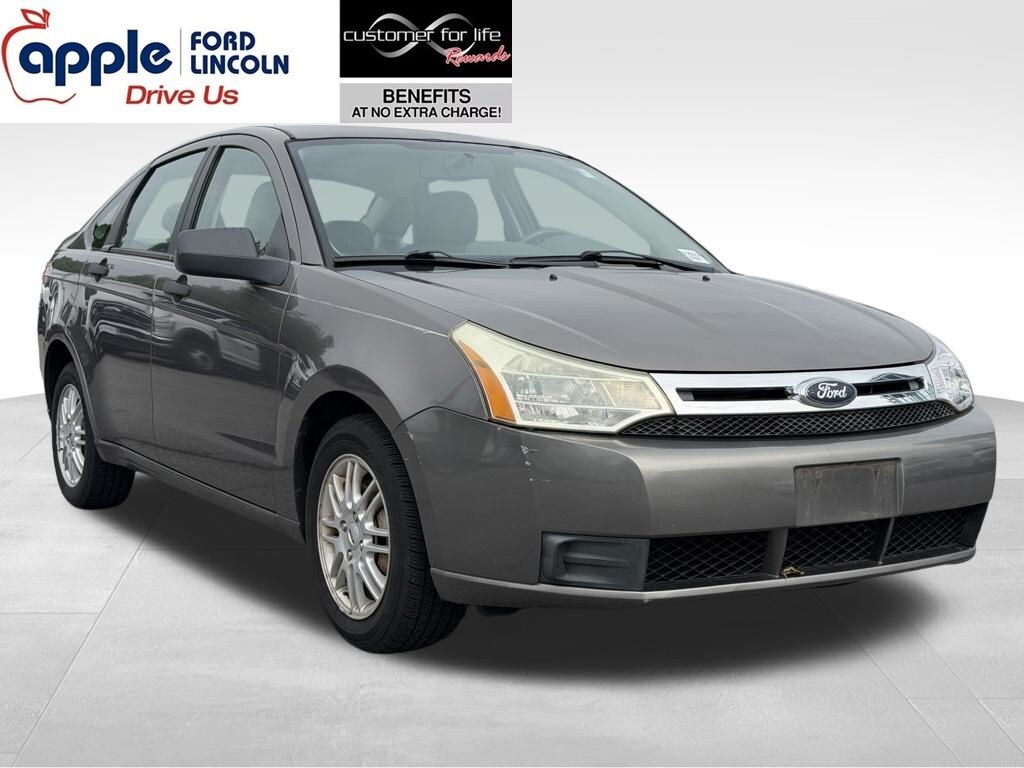 Used 2009 Ford Focus SE Sedan