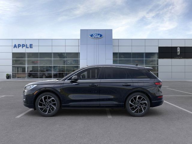 2024 Lincoln Corsair Grand Touring photo 3