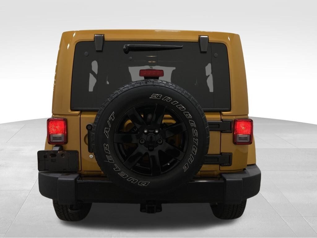 Used 2014 Jeep Wrangler Unlimited Altitude SUV