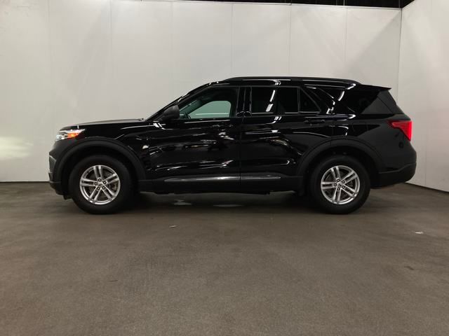 2021 Ford Explorer XLT photo 2