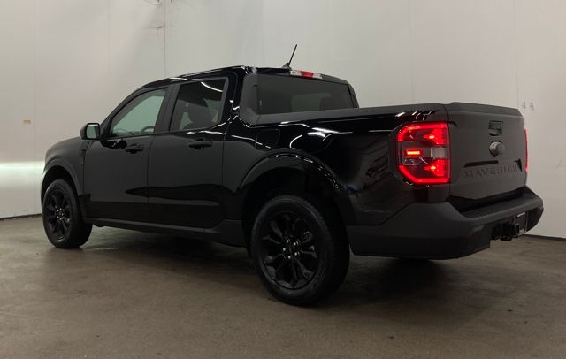 2024 Ford Maverick XLT photo 2