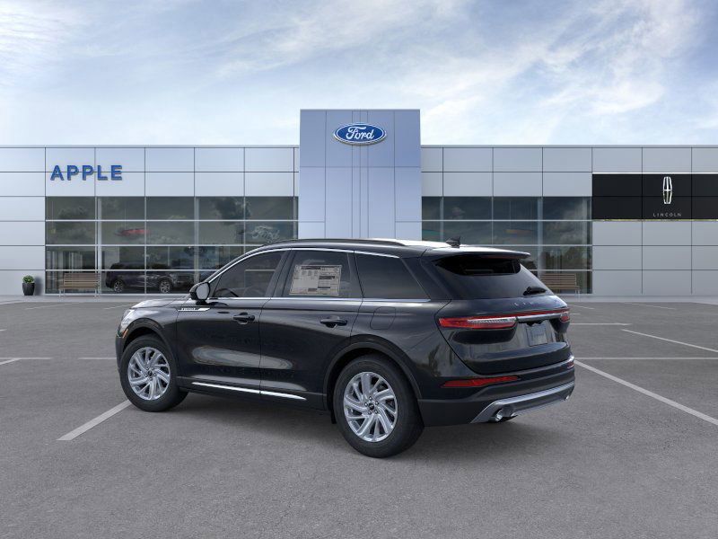 2026 Lincoln Corsair Premiere photo 3