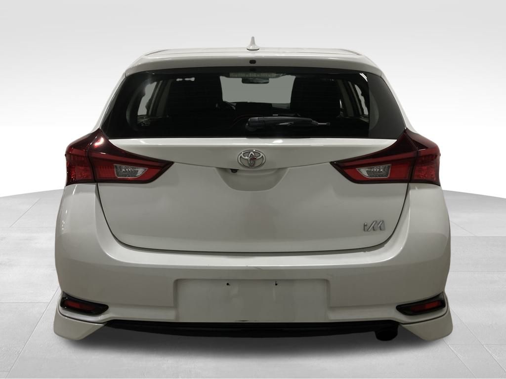 2017 Toyota Corolla iM Base photo 4