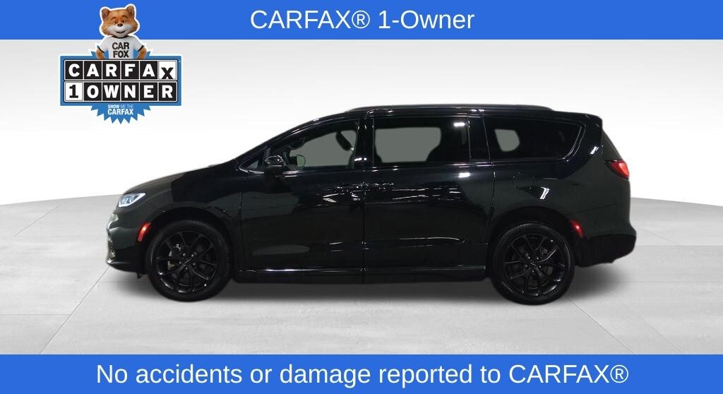 Used 2023 Chrysler Pacifica Touring L Minivan/Van