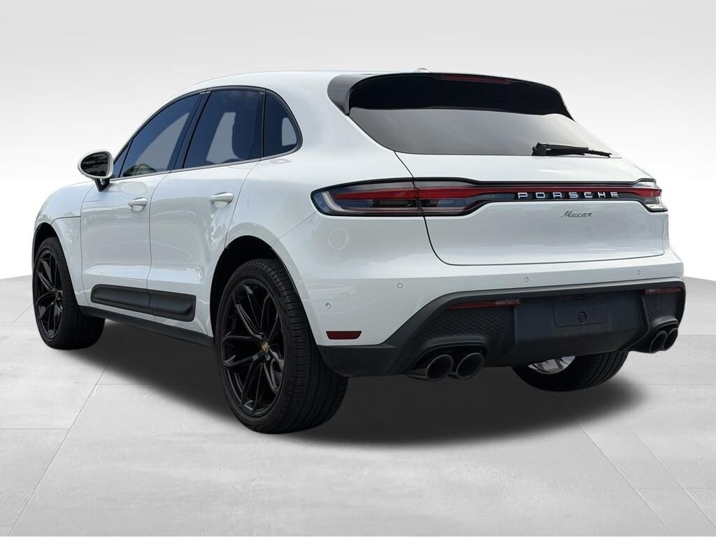Used 2022 Porsche Macan Base SUV