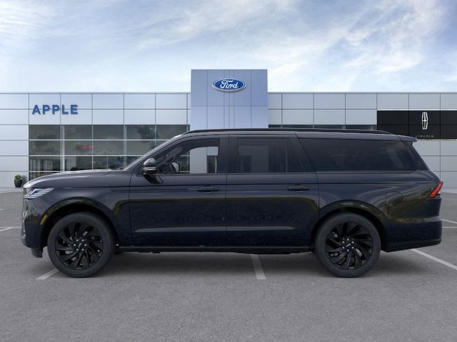 2025 Lincoln Navigator L Reserve photo 3