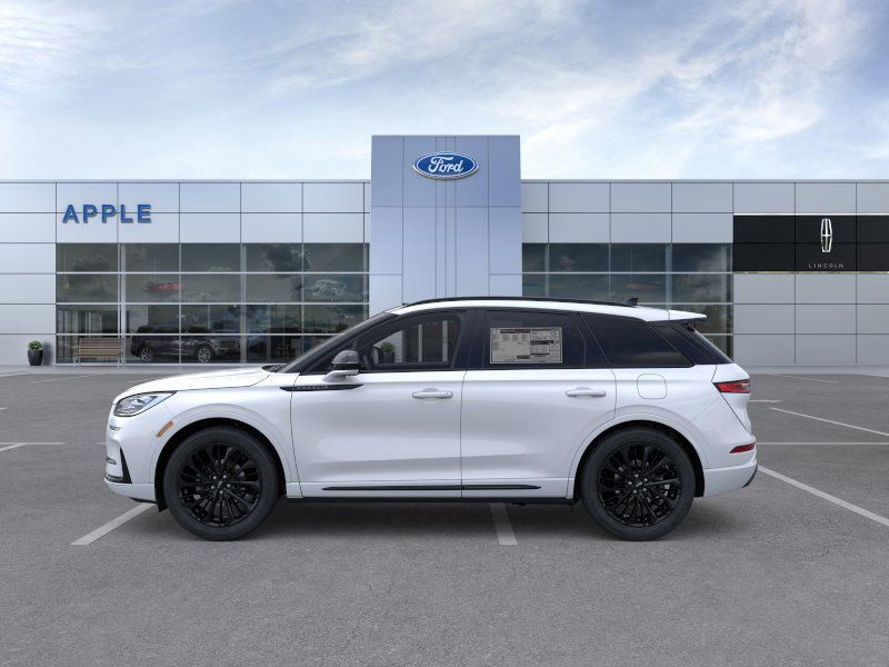 2026 Lincoln Corsair Reserve photo 3