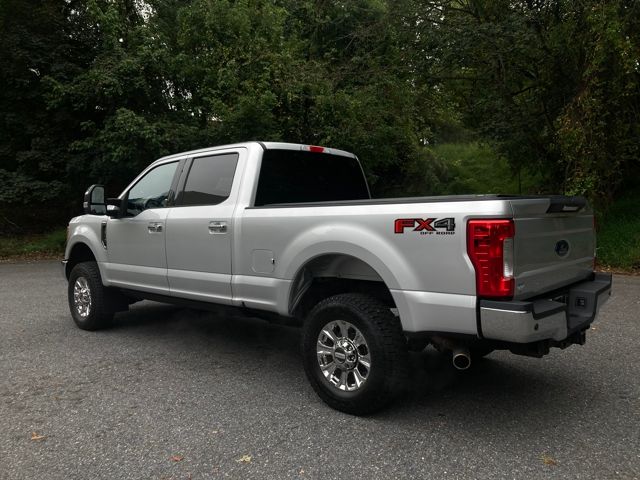 2017 Ford F-250 XLT photo 3