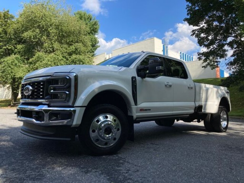 Certified 2025 Ford F-450SD Lariat Truck