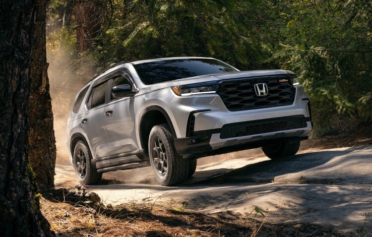 Silver 2024 Honda Pilot.jpeg