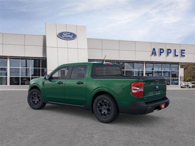 2025 Ford Maverick XLT photo 2