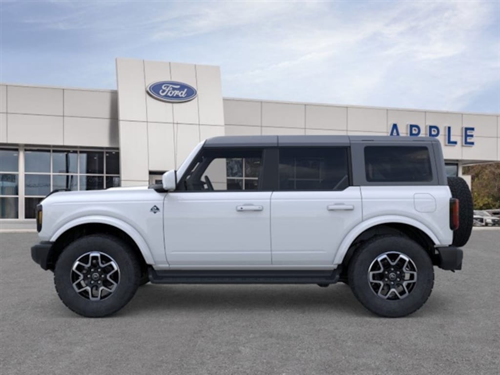 New 2025 Ford Bronco Outer Banks SUV