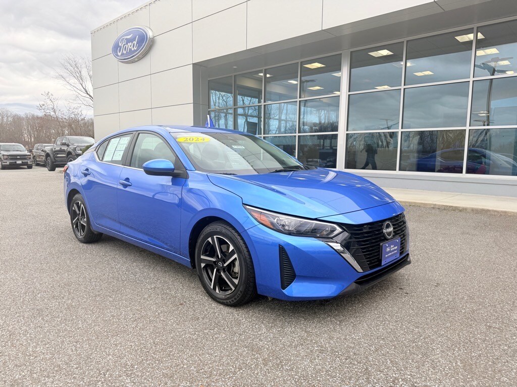 2024 Nissan Sentra SV photo 2