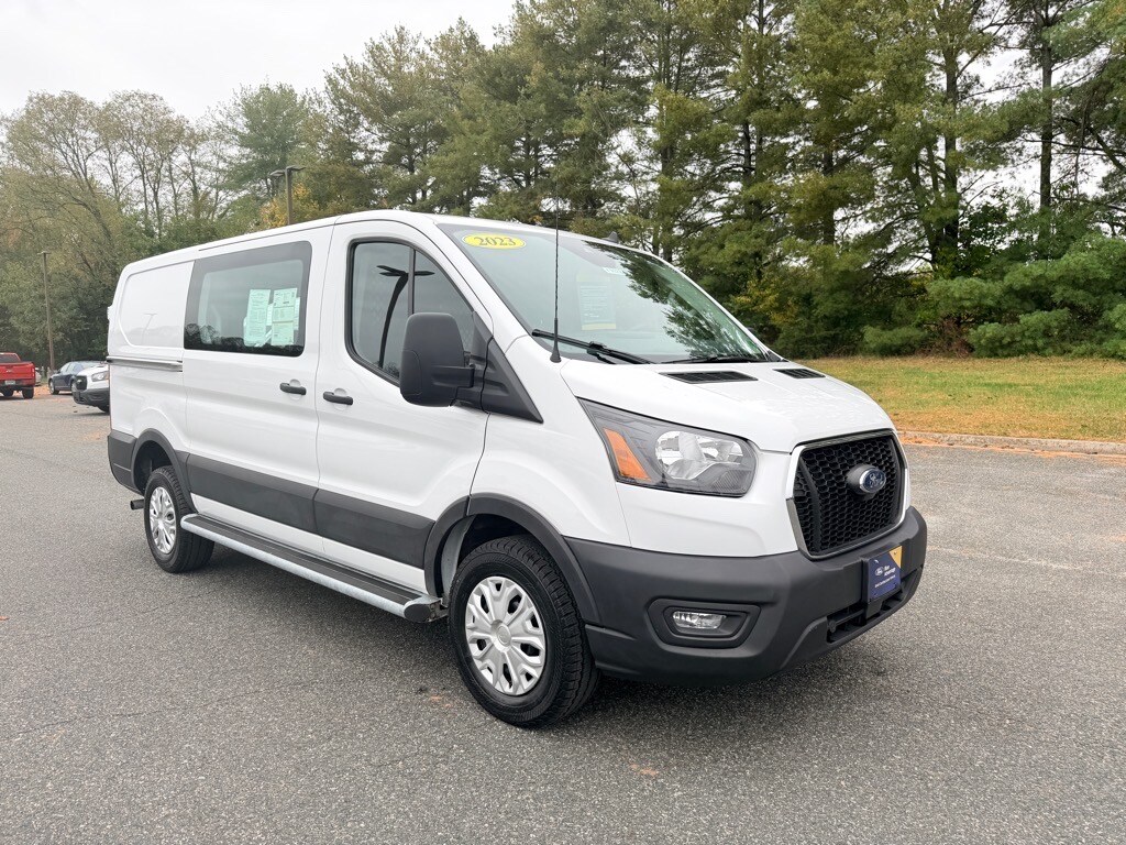2024 Ford Transit photo 2