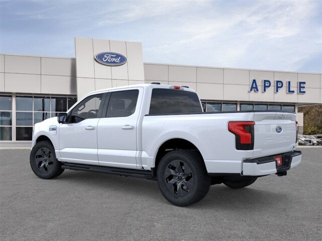2025 Ford F-150 Lightning photo 4