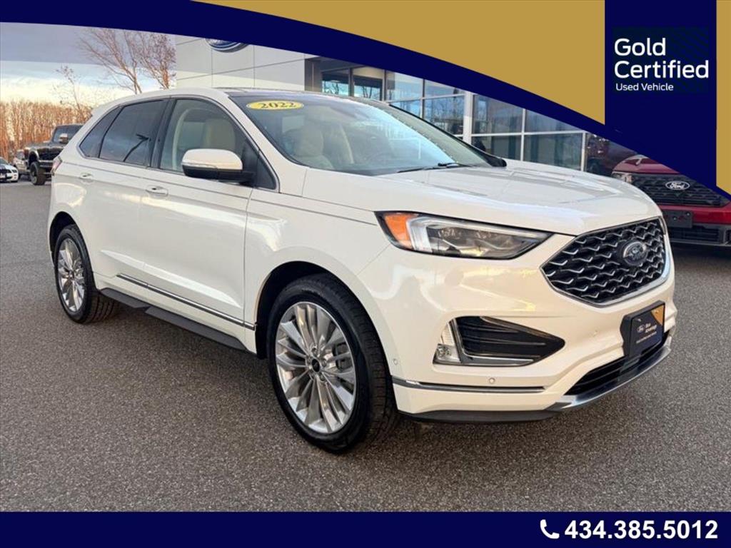 2022 Ford Edge Titanium's photo