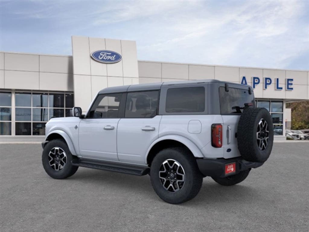 New 2025 Ford Bronco Outer Banks SUV
