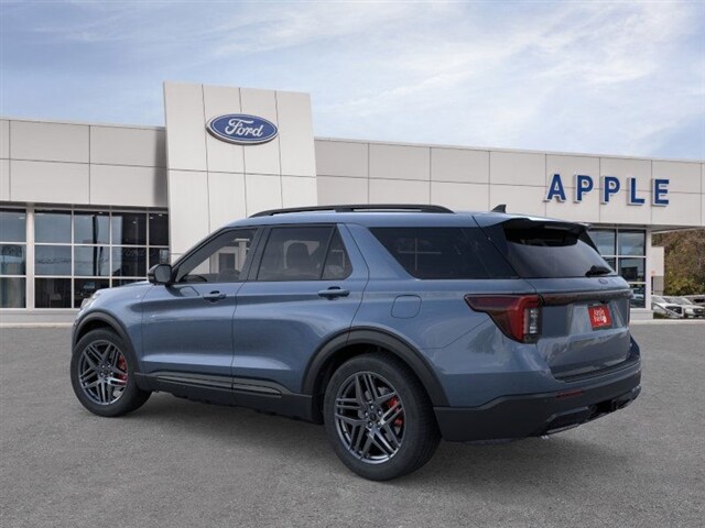2026 Ford Explorer ST-Line photo 2