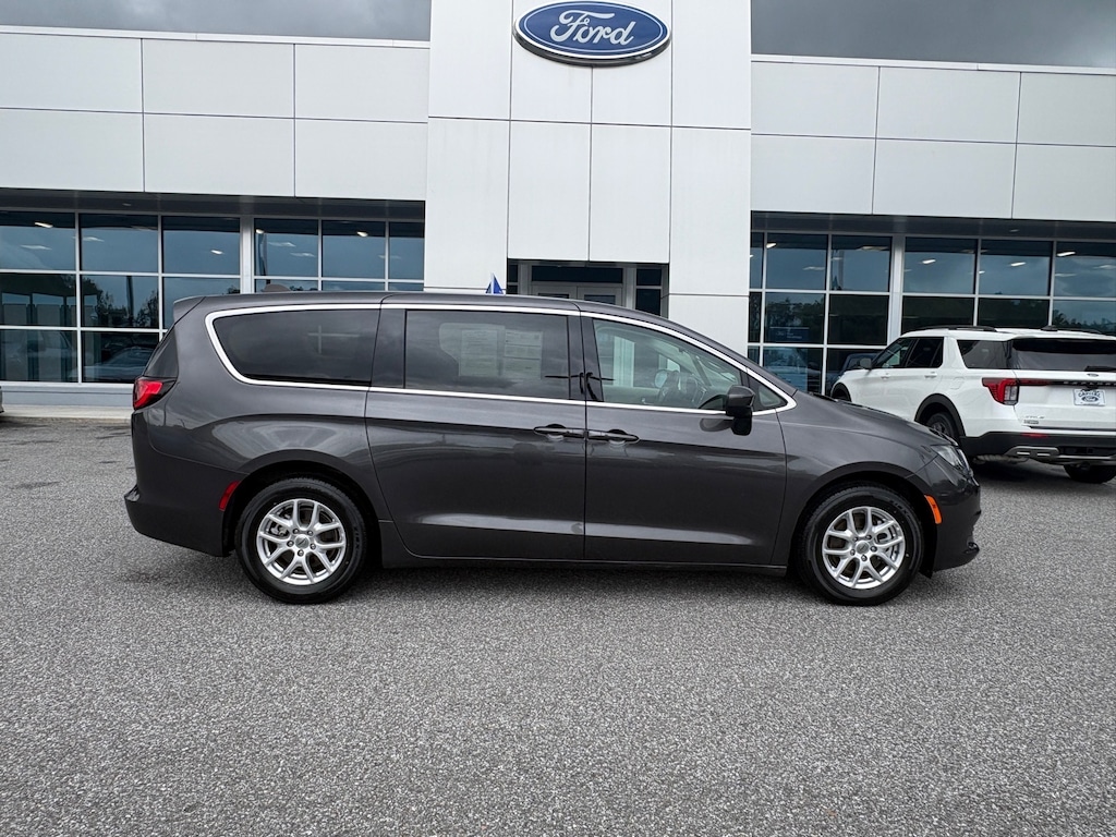 Certified 2023 Chrysler Voyager LX Minivan/Van