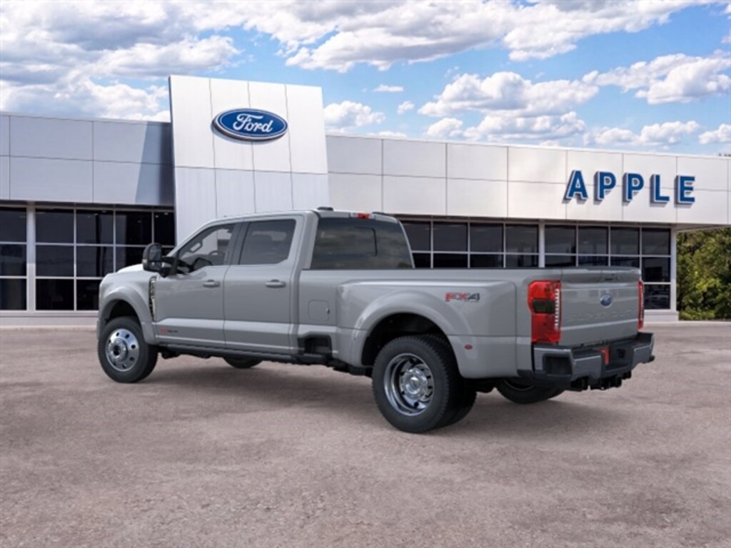 New 2026 Ford Super Duty F-450® Lariat® TRUCK