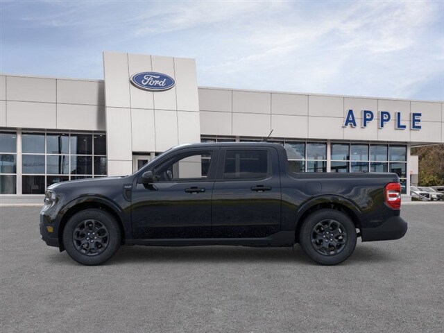 2025 Ford Maverick XLT photo 3