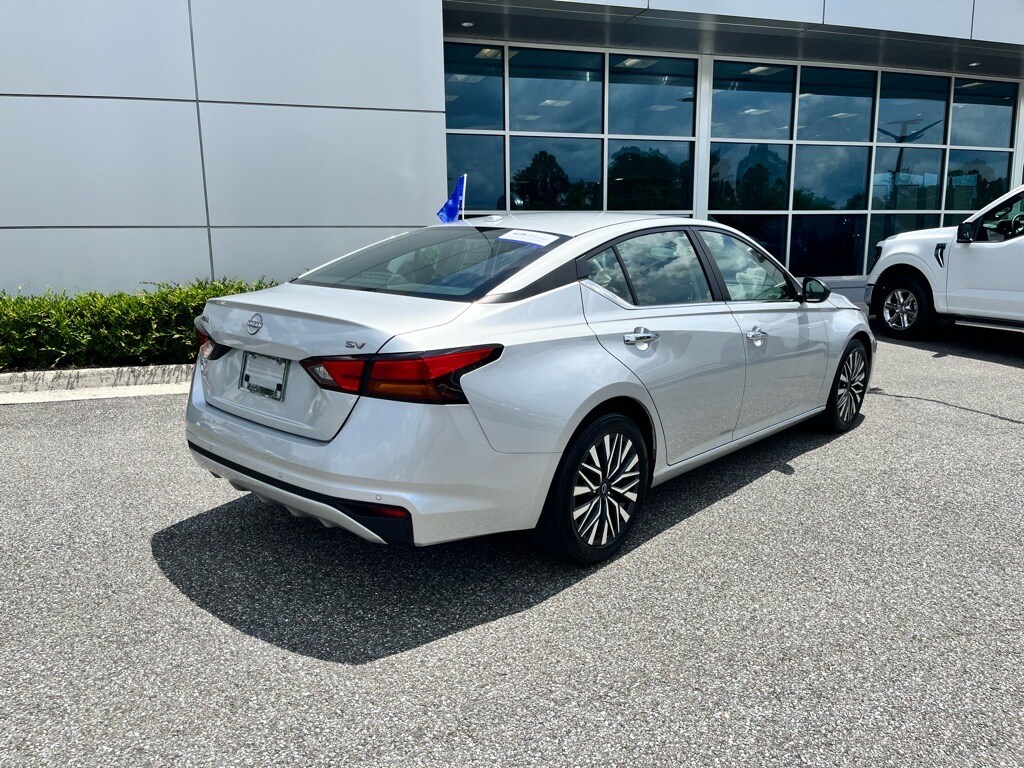2024 Nissan Altima 2.5 SV photo 4