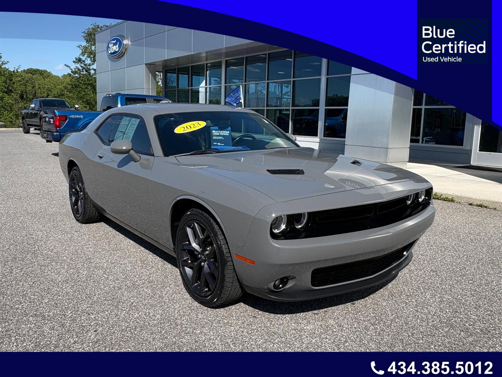 2023 Dodge Challenger SXT Auto's photo