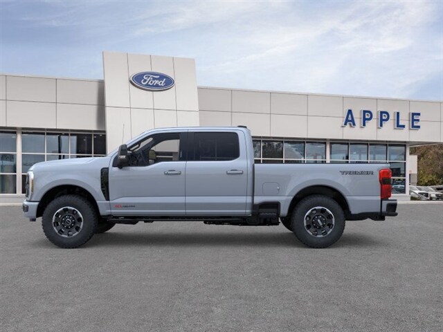 2025 Ford F-250 photo 3