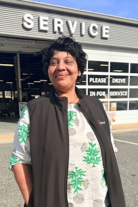 Staff member Katrina Dixon from ID_8d1275