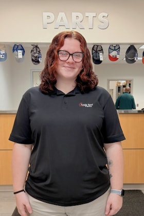 Staff member Jessica West from ID_68b5f0