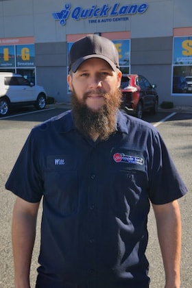 Staff member William Johnson from ID_8dcb68