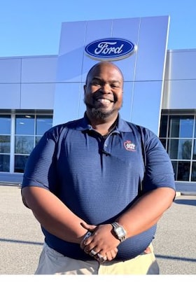 Staff member Jeffery "Jeff" Kyle from ID_dde544