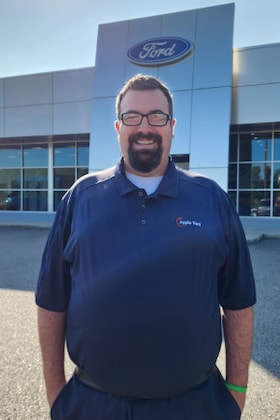 Staff member Duane Yuhas from ID_dde544