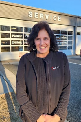 Staff member Tracey Pritchett from ID_8d1275