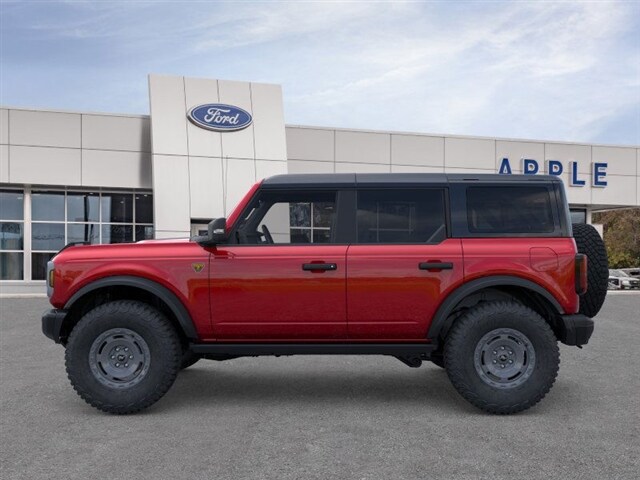 2025 Ford Bronco Badlands photo 2