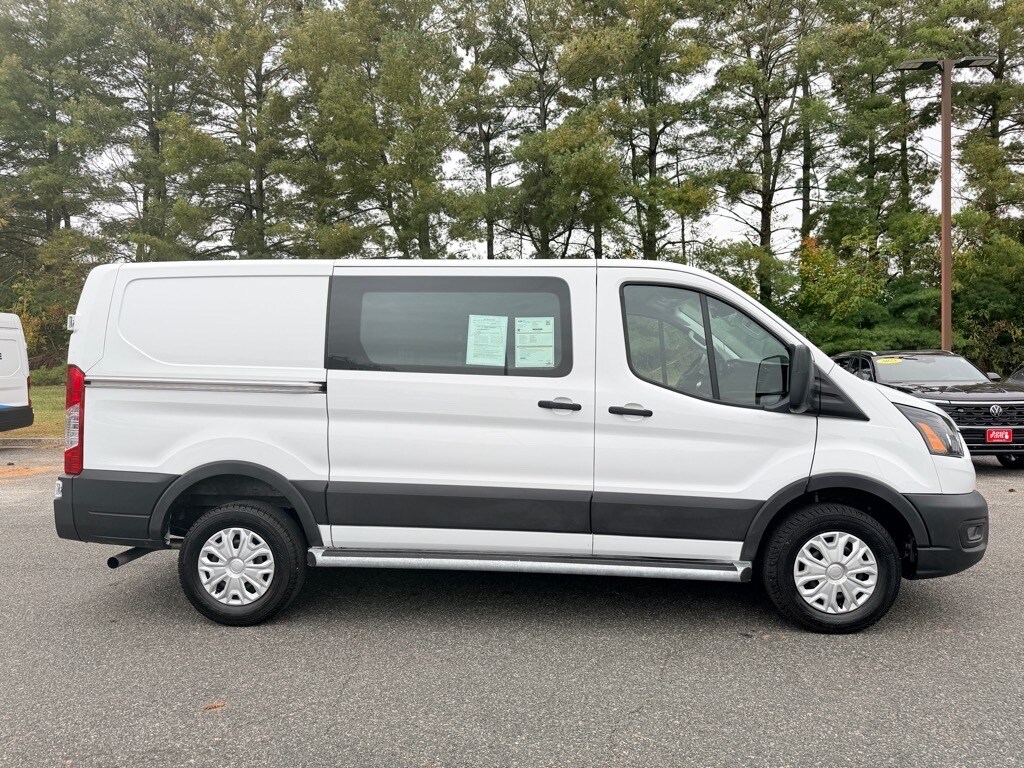 2024 Ford Transit photo 3