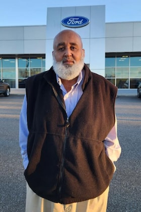 Staff member Melvin Harvey from ID_dde544