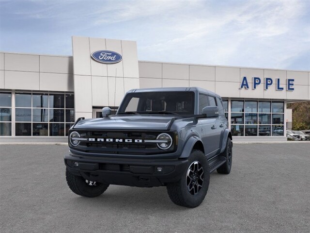 2025 Ford Bronco Outer Banks photo 2