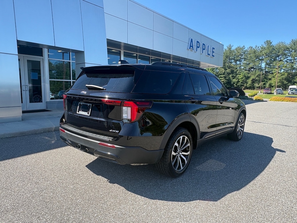 Certified 2025 Ford Explorer ST-Line SUV