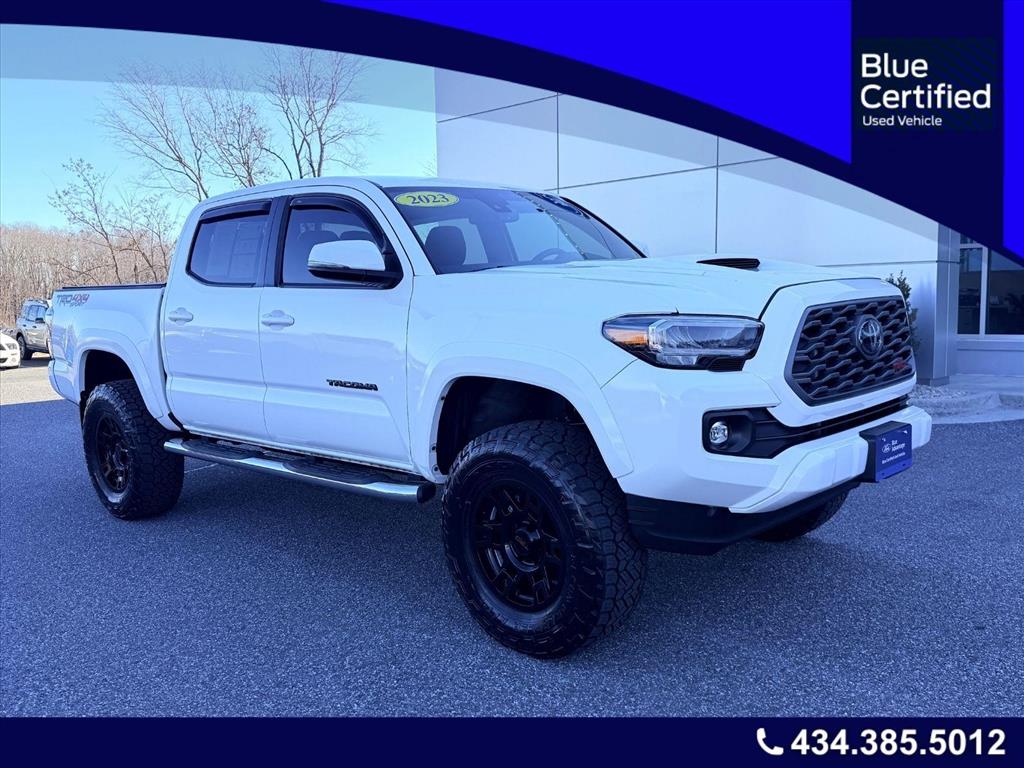 2023 Toyota Tacoma TRD Sport's photo