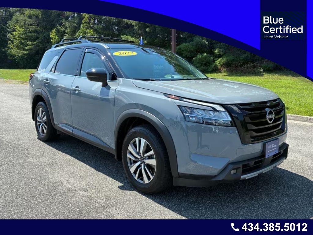2022 Nissan Pathfinder SL's photo