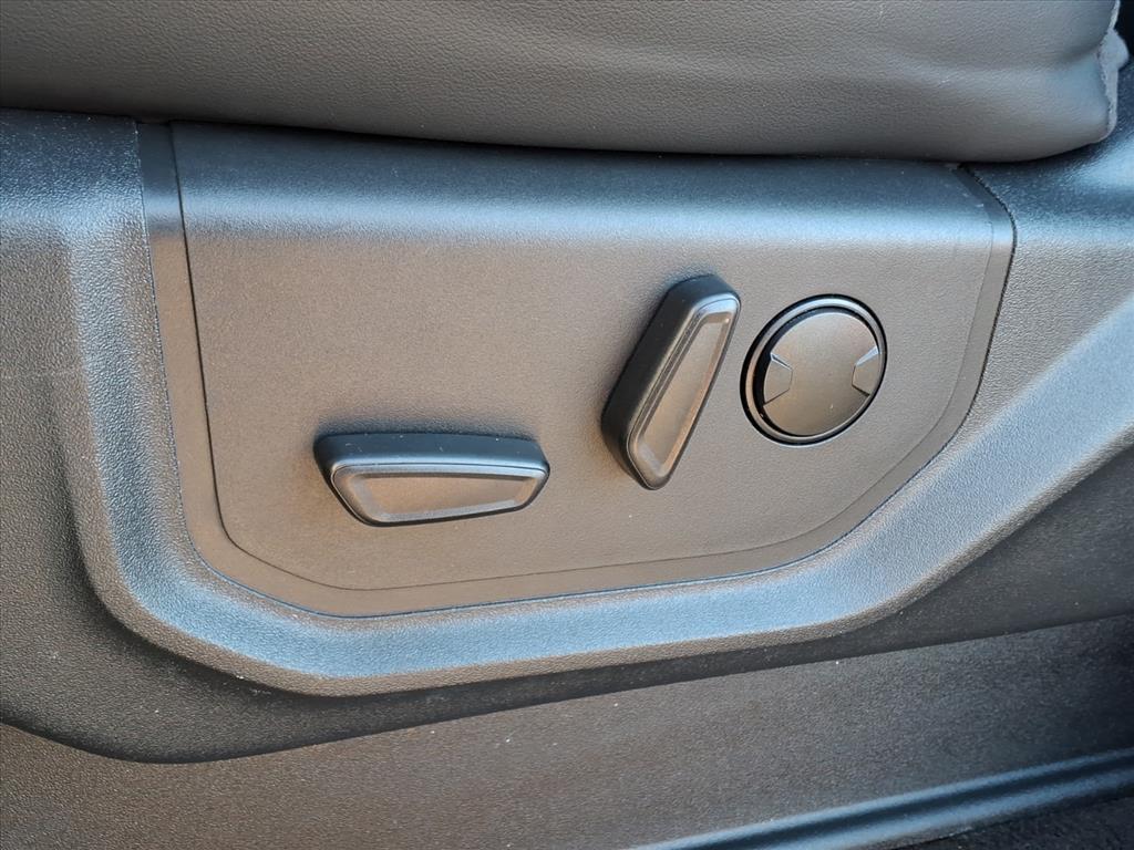 2024 Ford Expedition XLT photo 3