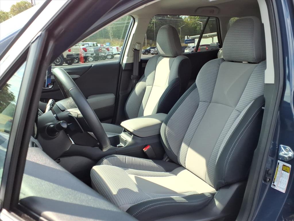 2025 Subaru Outback Premium photo 4