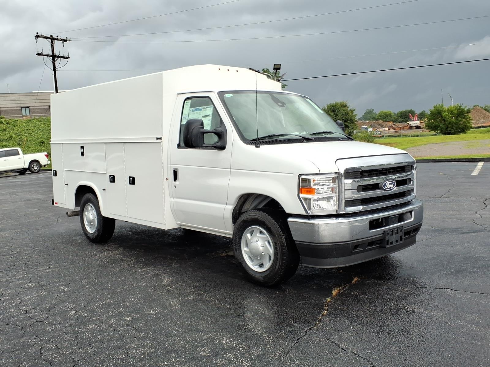 2026 Ford E-350 Cutaway